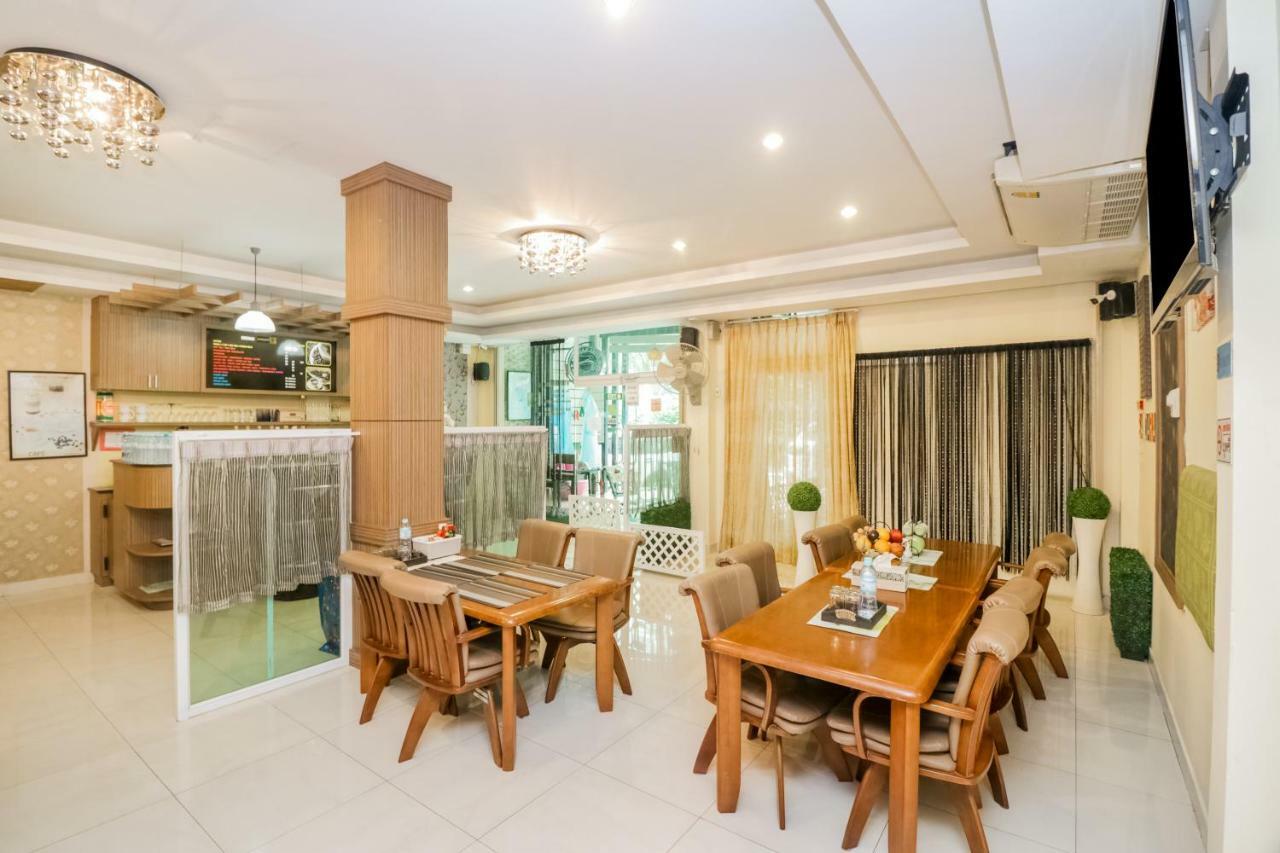 Oyo 146 Rivana Boutique By Sandara Pattaya Exterior photo